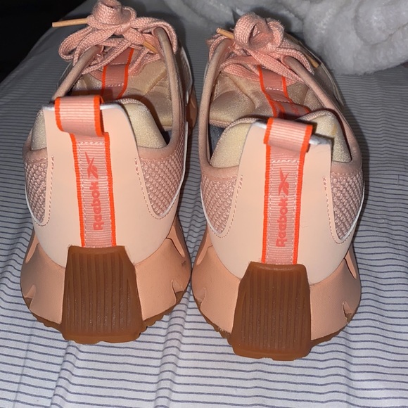 Reebok Zig Dynamica Running Shoe - Picture 3 of 4